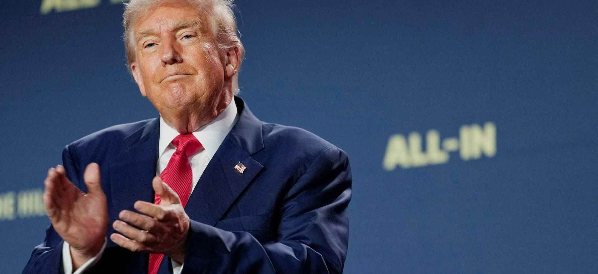 Trump says he’ll sign executive order blocking state AI regulations, despite safety fears